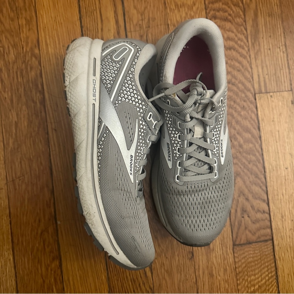 Brooks “Ghost 14” Size 8 Women (Superfeet Insoles)